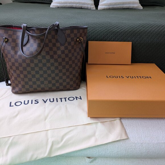 Louis Vuitton Brown Checkered Shoulder Bag - Picture 1 of 12